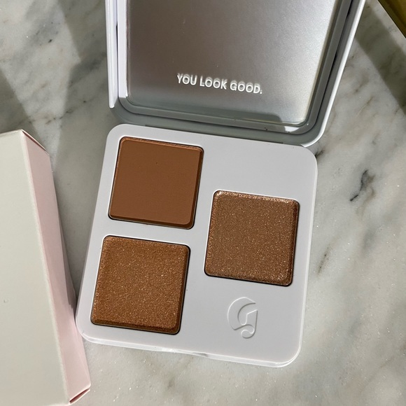 ✨Sold✨ Glossier Monochromes Eyeshadow Trio - Picture 2 of 7
